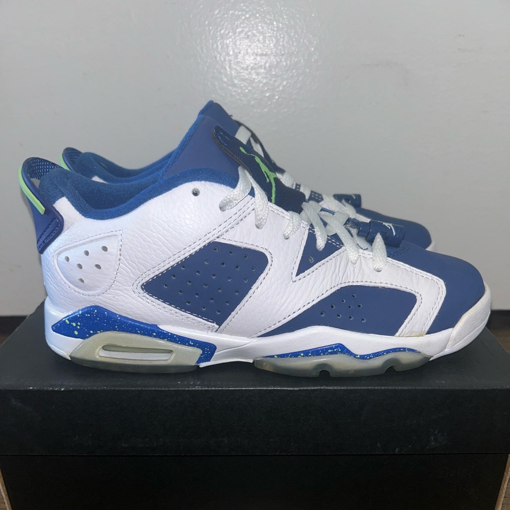 AIR JORDAN 6 RETRO LOW GHOST GREEN - SIZE 5.5Y
